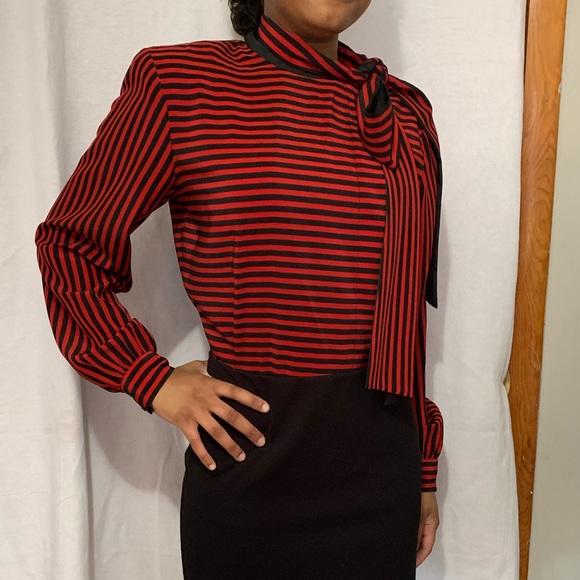 Vintage woman blouse! Beautiful bow on the side of neck, classic & elegant! - Picture 5 of 11